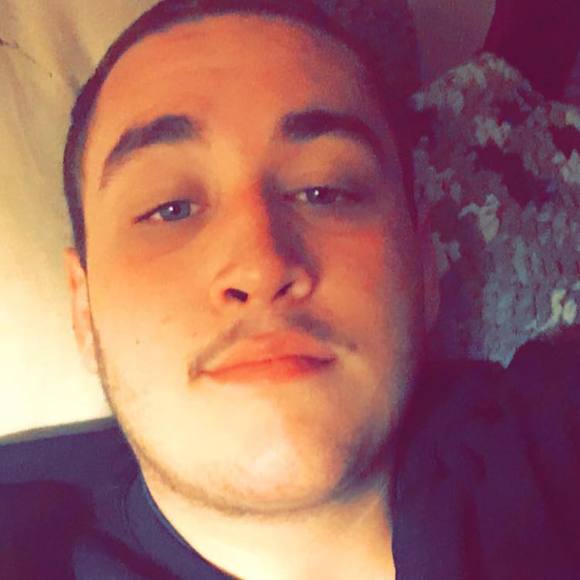 Meet your Posher, Stephen - Picture 1 of 1